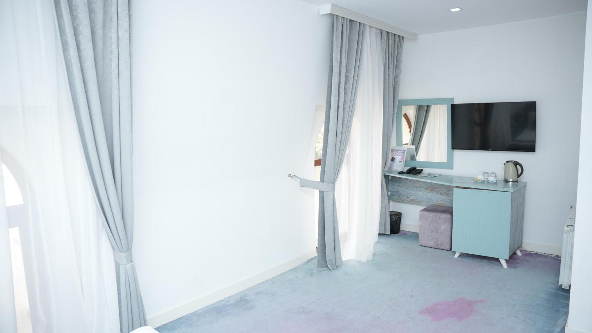 Maricel Astara Resort Hotel Ngoại thất bức ảnh